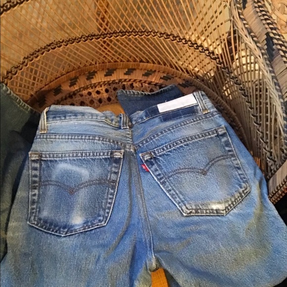 Re/Done Cropped High Waisted Jeans - Picture 7 of 8